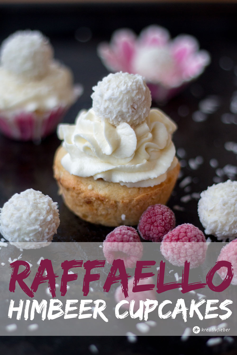 Raffaello-Himbeer-Cupcakes-mit-weißer-Schokolade